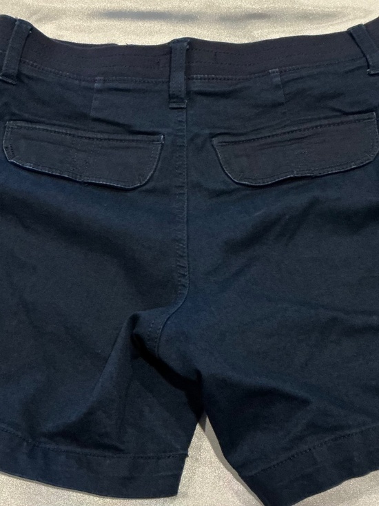 Shorts - Picture 3 of 5